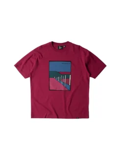By Parra Beach Parking T-shirt Raspberry